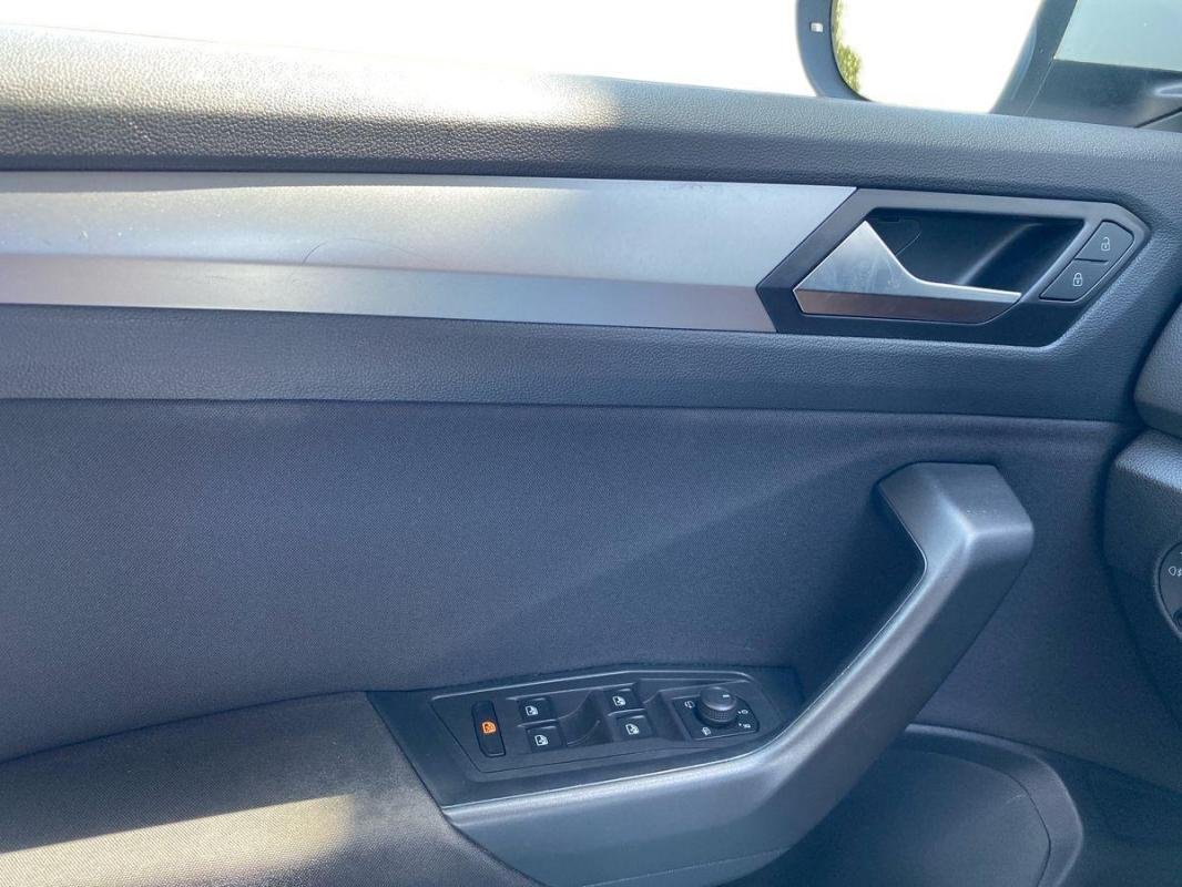 Volkswagen T-Roc - Photo 15