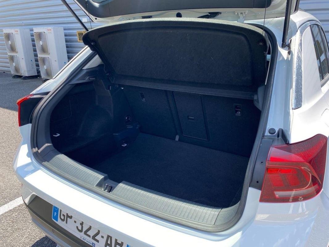 Volkswagen T-Roc - Photo 32