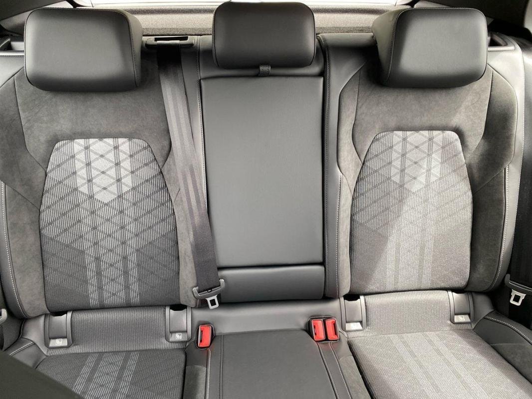 Volkswagen Golf - Photo 22