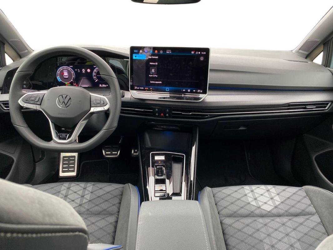 Volkswagen Golf - Photo 8