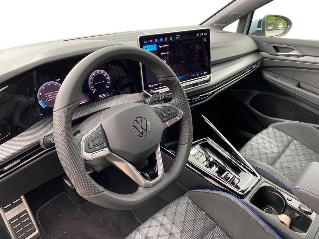 Volkswagen Golf - Photo 9