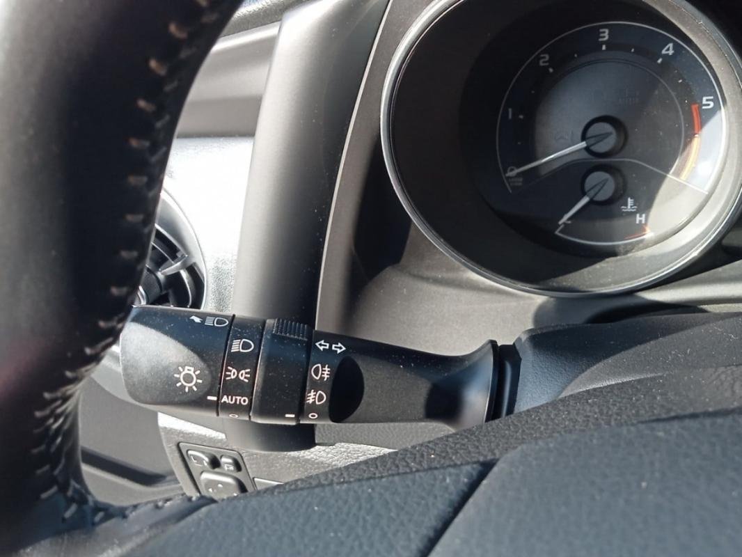 Toyota Auris - Photo 15