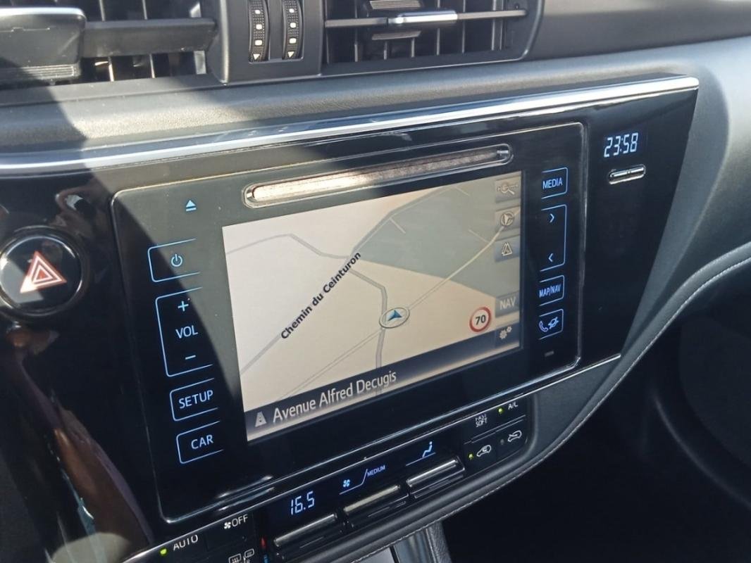 Toyota Auris - Photo 21