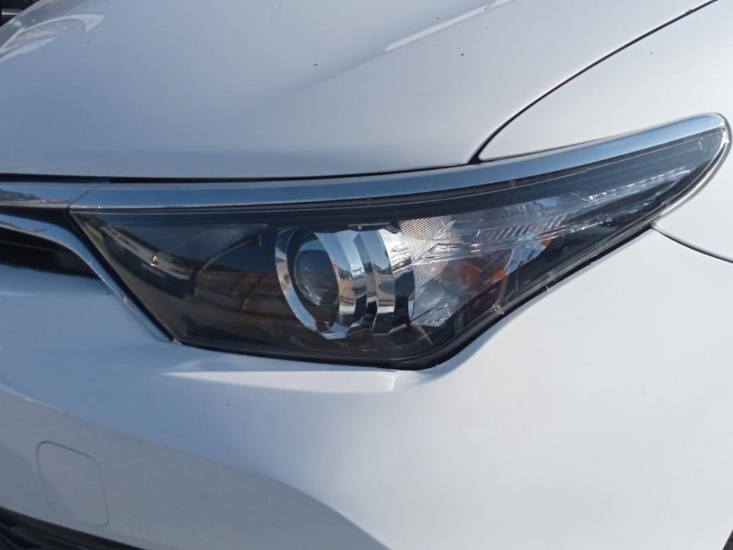 Toyota Auris - Photo 31