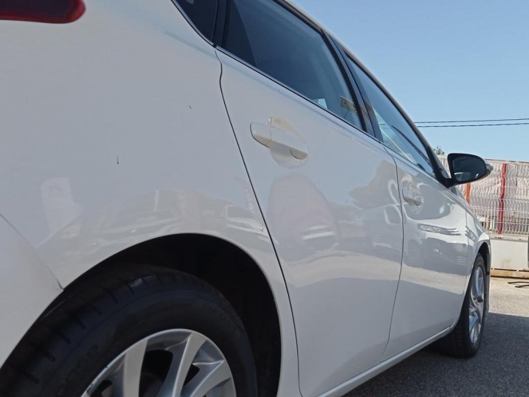 Toyota Auris - Photo 33