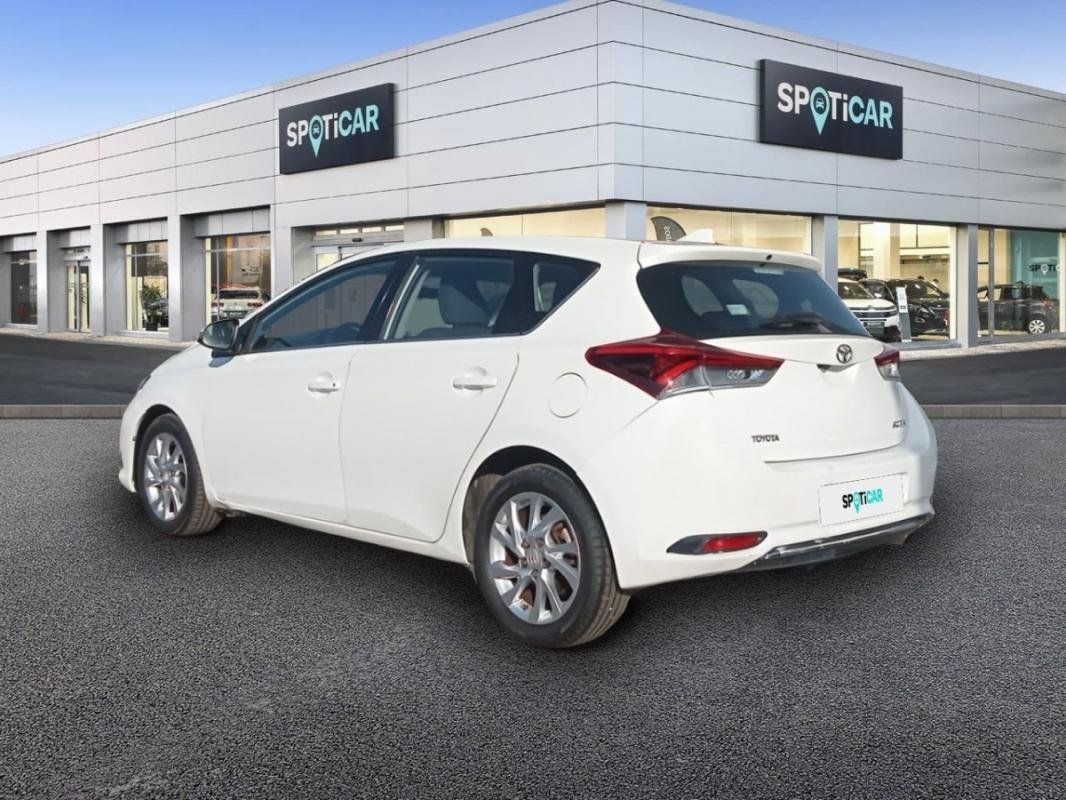 Toyota Auris - Photo 7