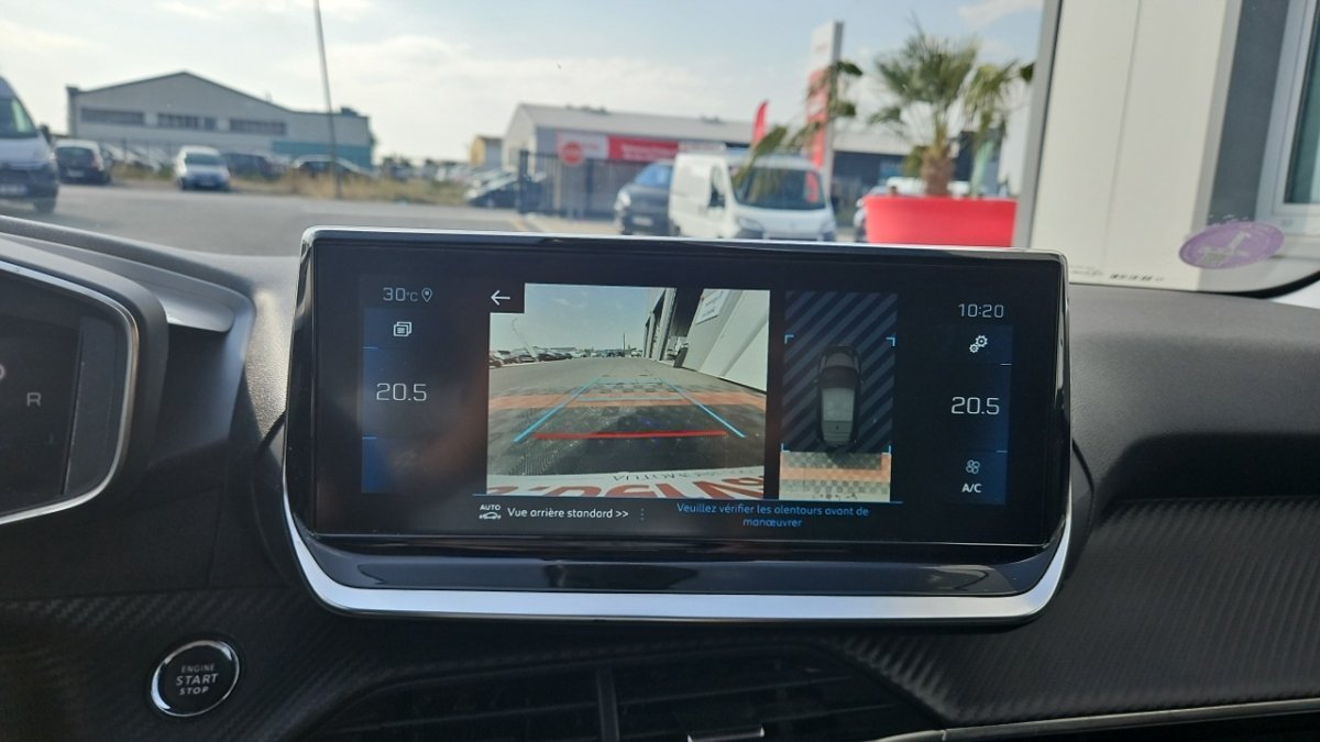 Peugeot 208 - Photo 14