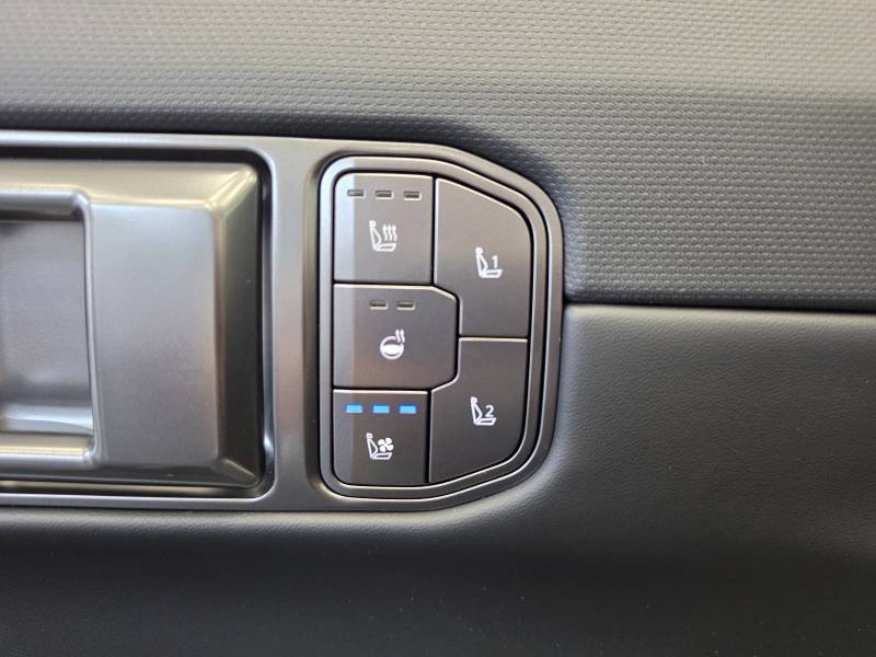Kia EV4 - Photo 14
