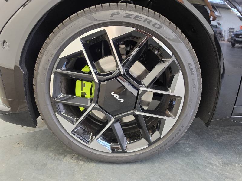 Kia EV4 - Photo 28