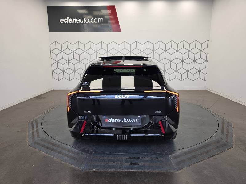 Kia EV4 - Photo 4