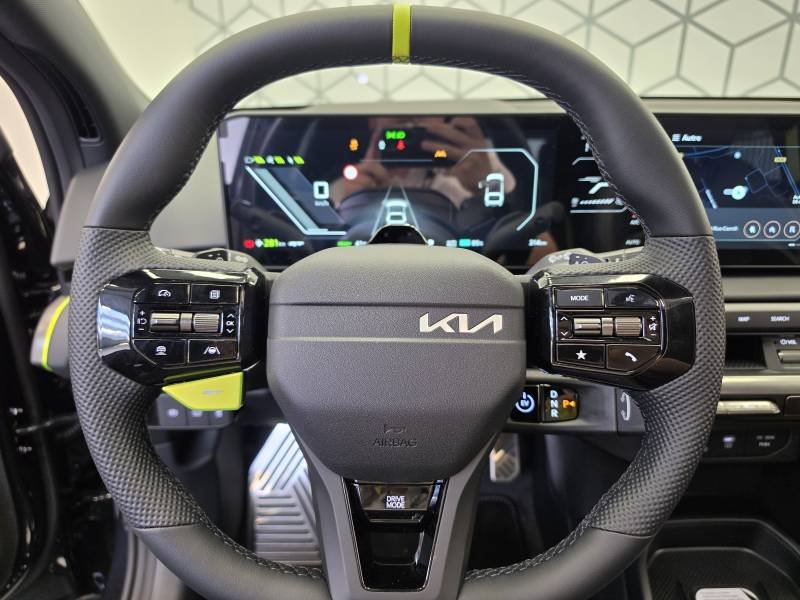 Kia EV4 - Photo 10