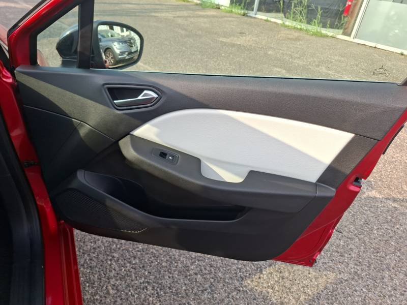 Renault Clio - Photo 22