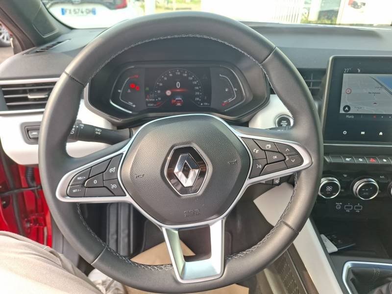 Renault Clio - Photo 25