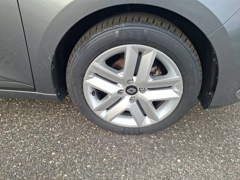Renault Clio - Photo 12