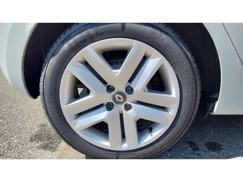 Renault Clio - Photo 19
