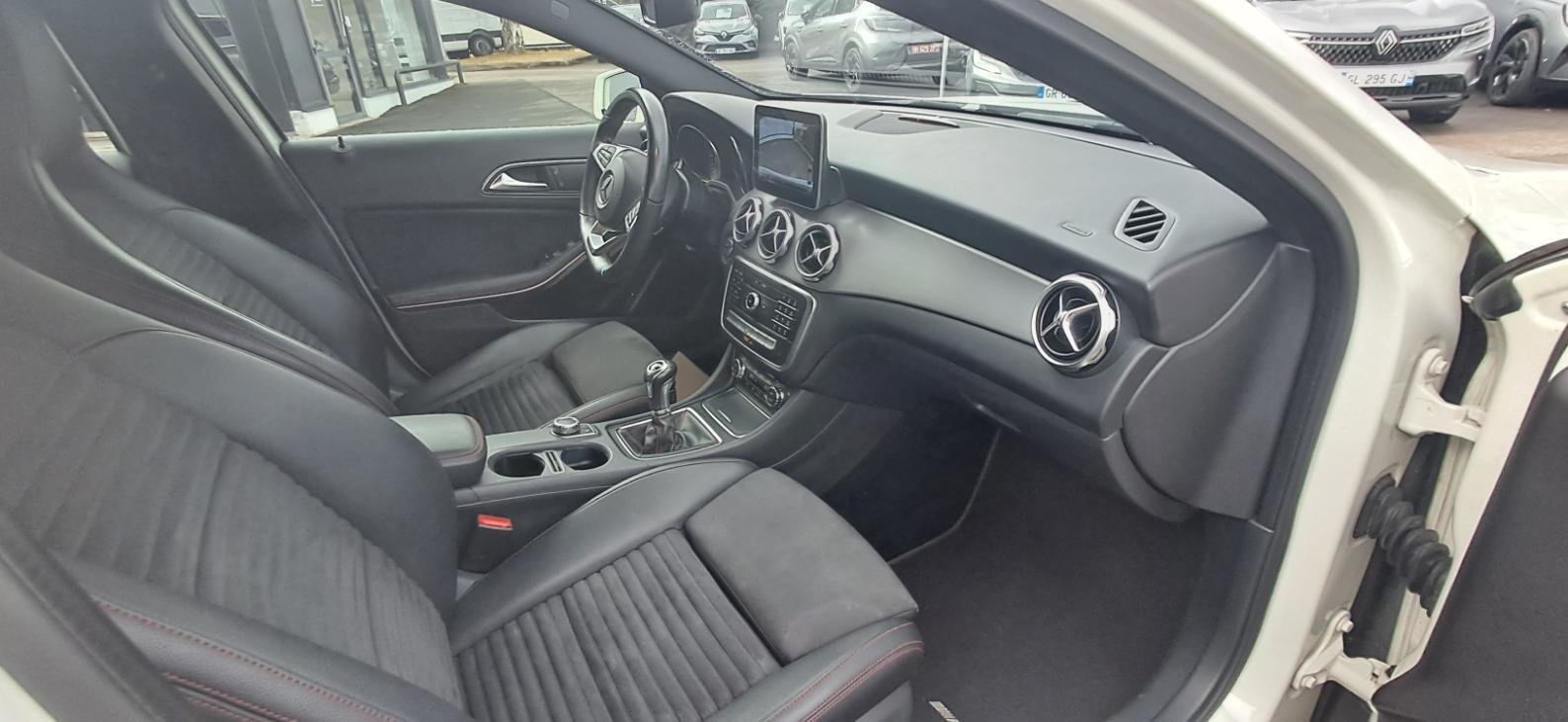 Mercedes Gla - Photo 10