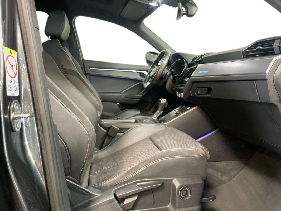 Audi Q3 - Photo 13