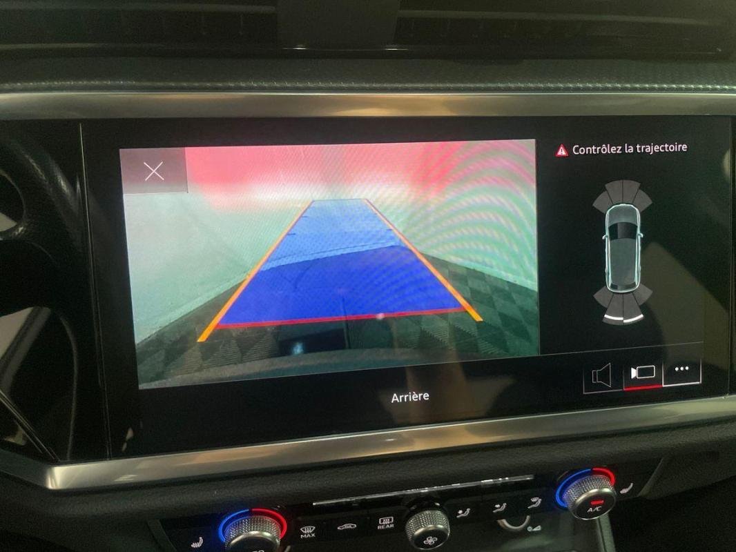 Audi Q3 - Photo 18