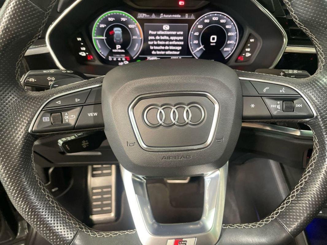 Audi Q3 - Photo 20