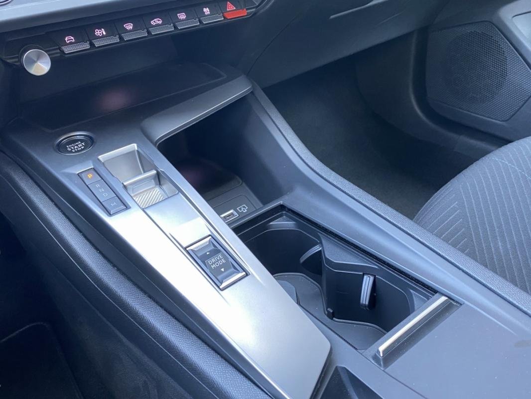 Peugeot 308 SW - Photo 8