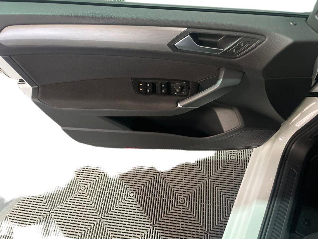 Volkswagen Touran - Photo 15