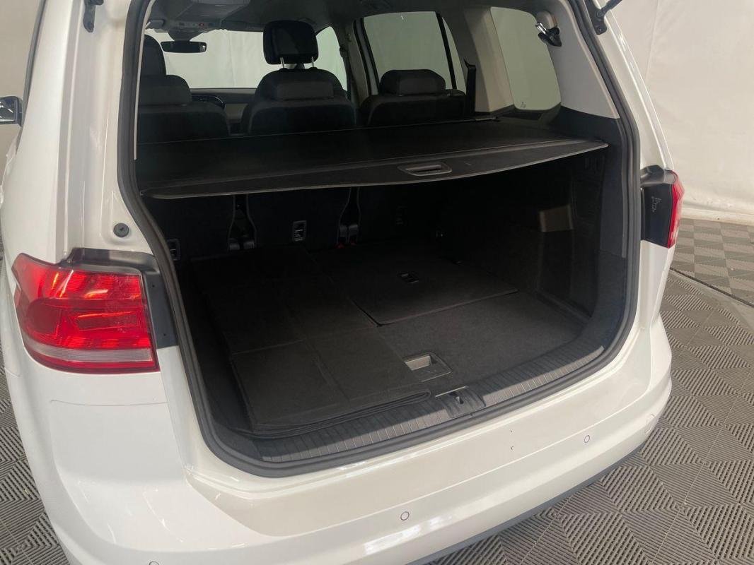 Volkswagen Touran - Photo 32