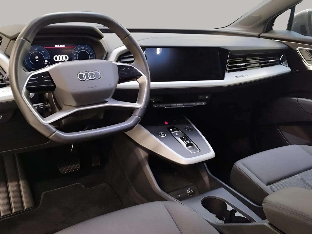 Audi Q4 e-tron - Photo 13