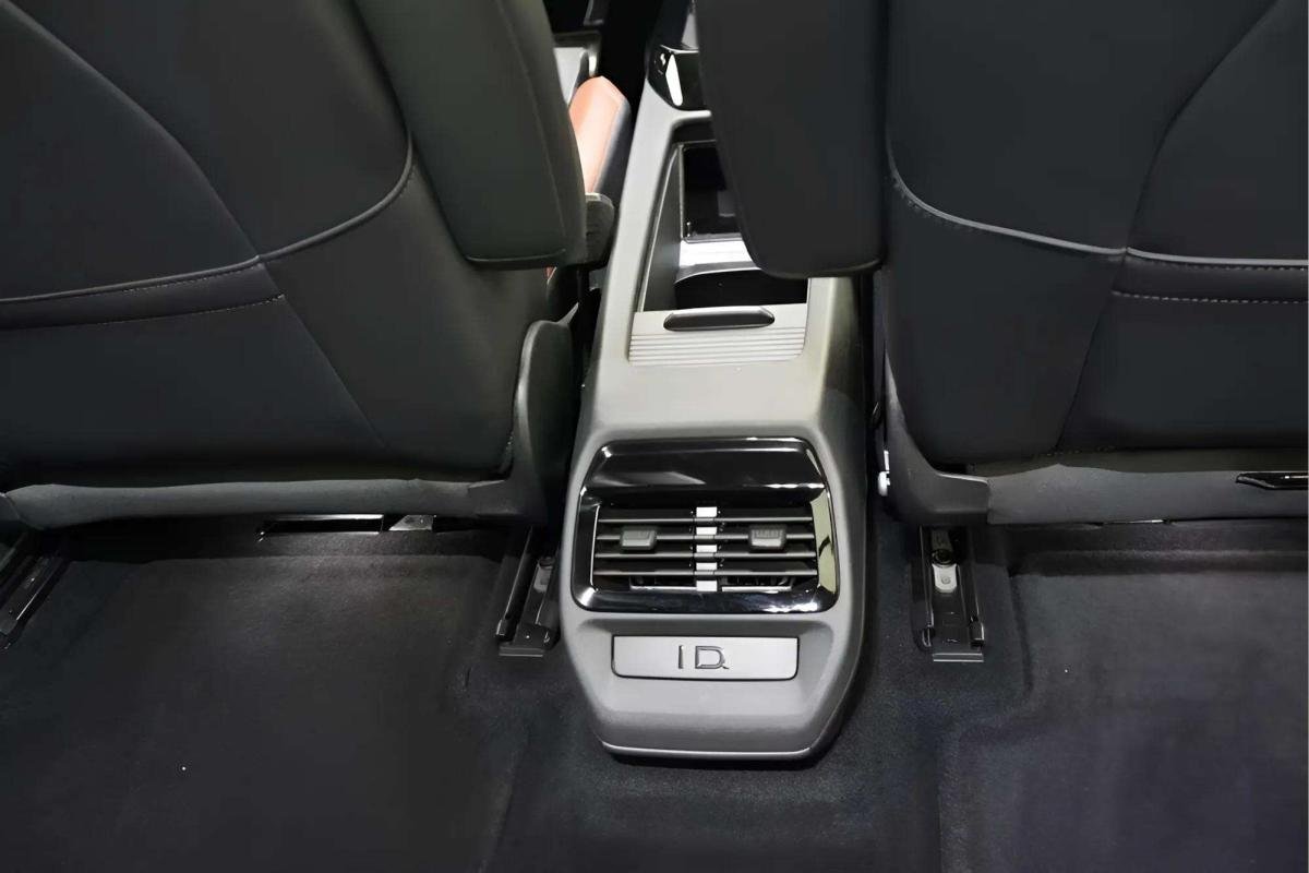 Volkswagen ID.4 - Photo 9