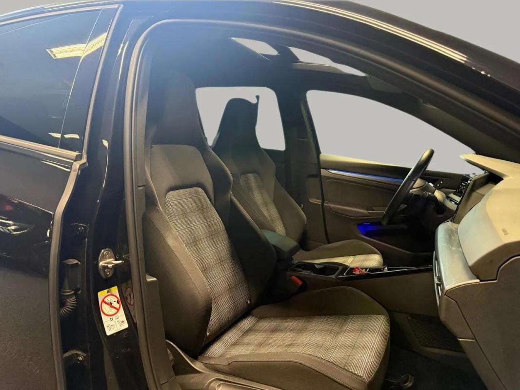 Volkswagen Golf - Photo 10