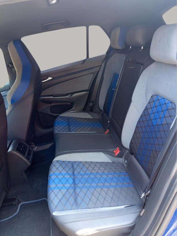 Volkswagen Golf - Photo 9