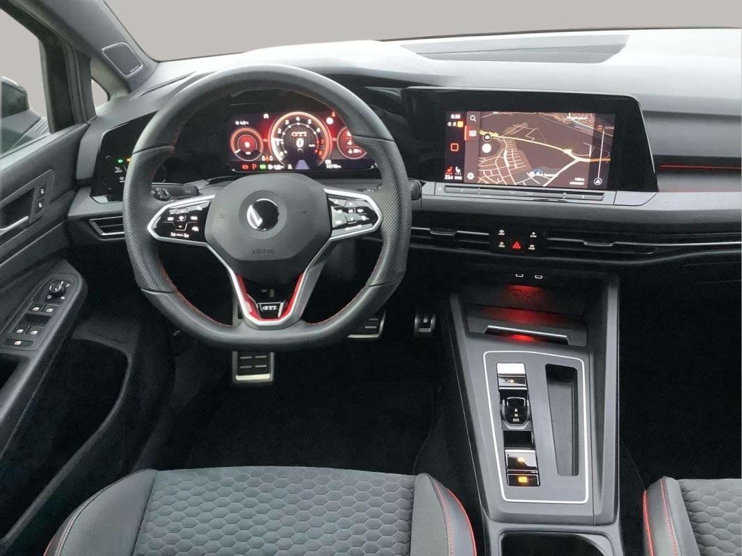 Volkswagen Golf - Photo 11