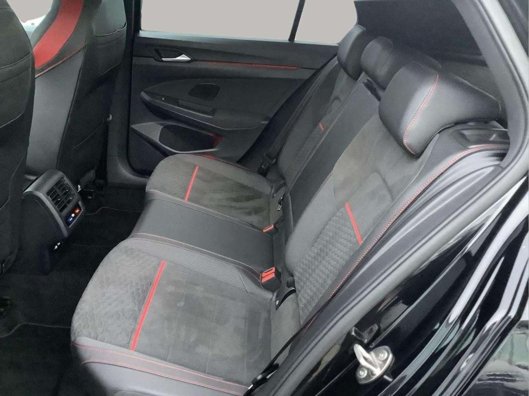 Volkswagen Golf - Photo 9