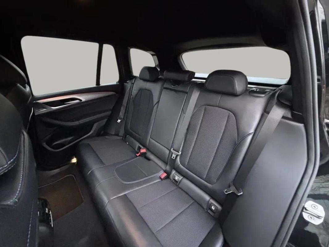 BMW X3 - Photo 8