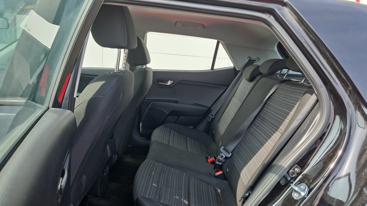 Kia Stonic - Photo 11