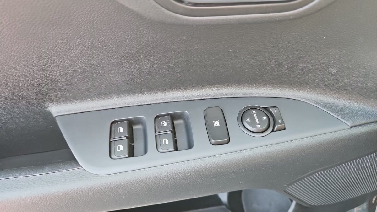 Kia Stonic - Photo 24