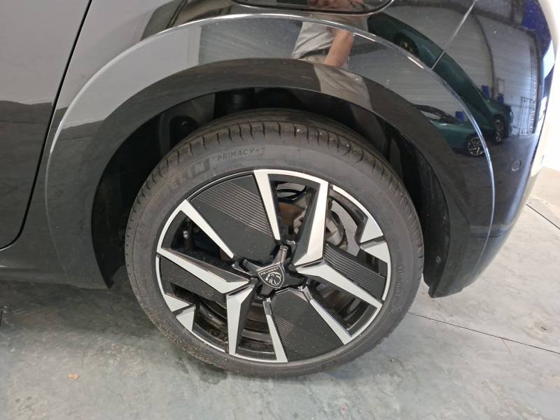 Peugeot 208 - Photo 11