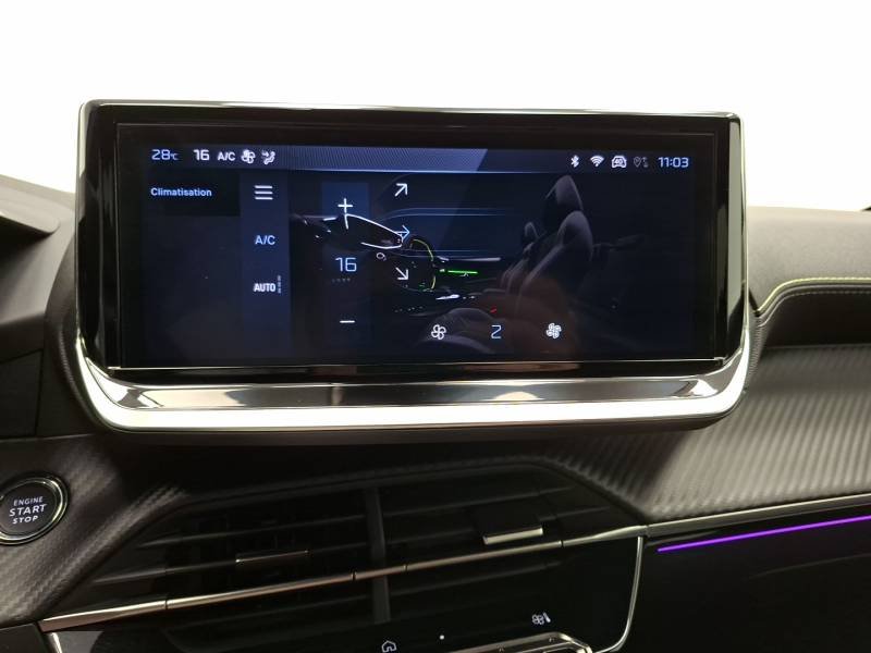 Peugeot 208 - Photo 24