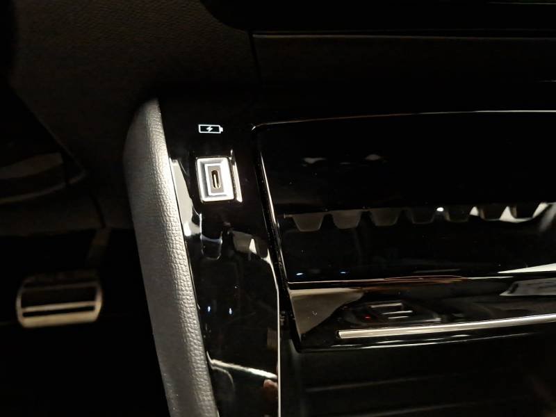 Peugeot 208 - Photo 33