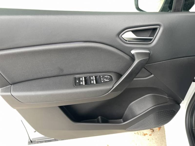 Renault Captur - Photo 17