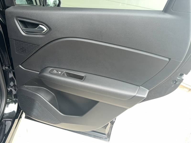 Renault Captur - Photo 12