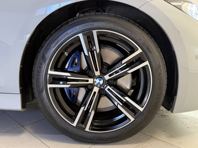 BMW Série 3 - Photo 45