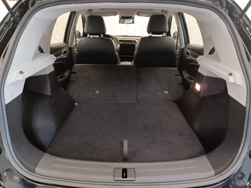 MG ZS - Photo 17