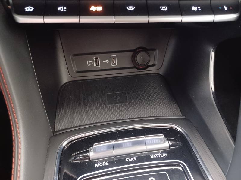 MG ZS - Photo 28