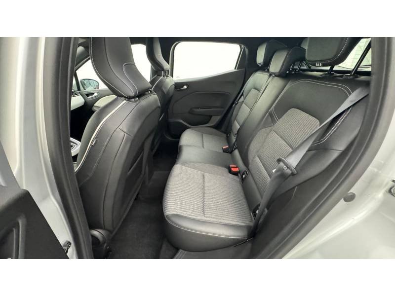 Renault Clio - Photo 24