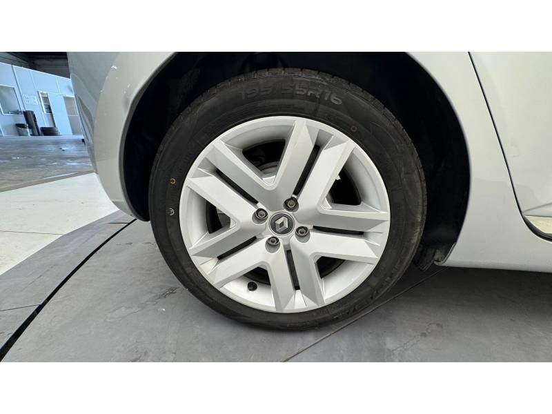 Renault Clio - Photo 17
