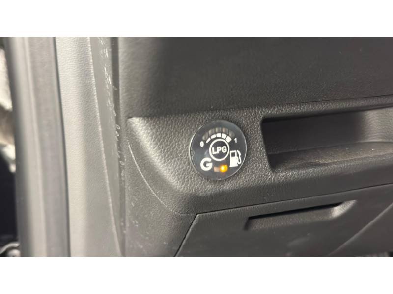Renault Clio - Photo 24