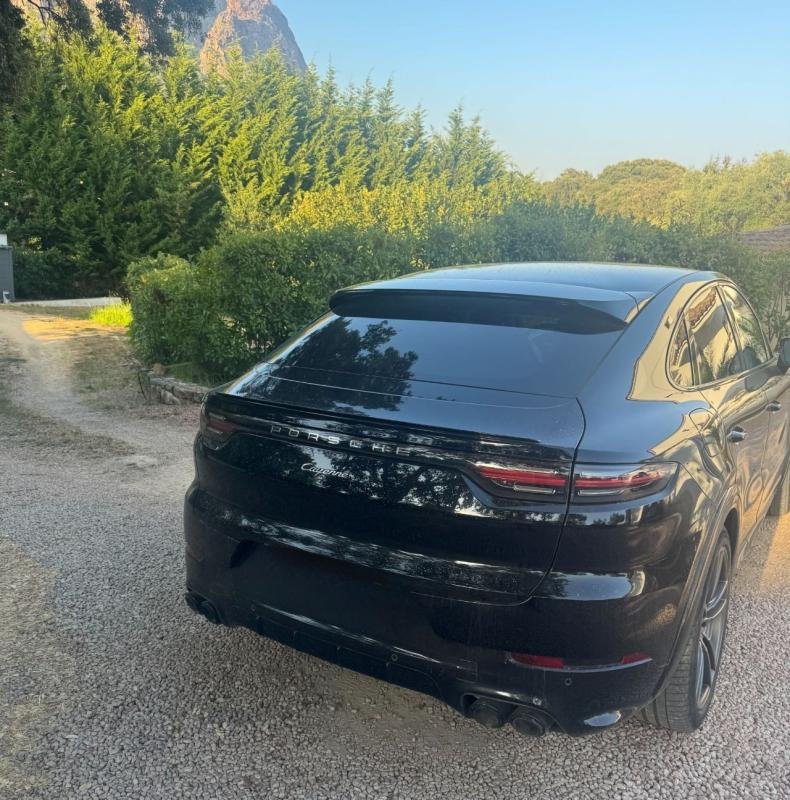 Porsche Cayenne - Photo 3