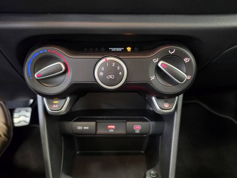 Kia Picanto - Photo 12