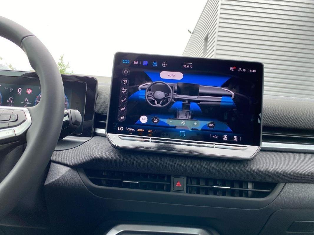 Volkswagen T-Roc - Photo 10