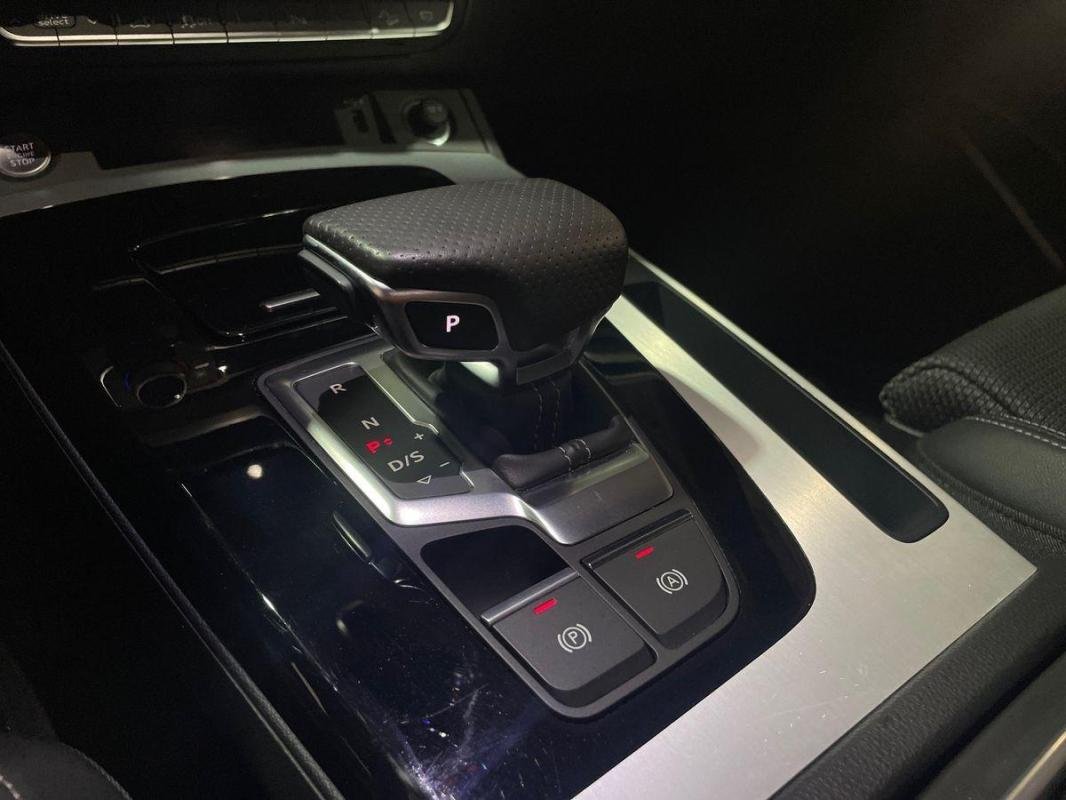 Audi Q5 - Photo 11